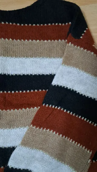 Conjunto pantalón polipiel y jersey lana