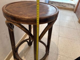 Banqueta de madera antiguo