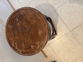 Banqueta de madera antiguo