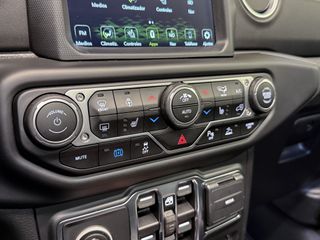 Jeep Wrangler 80 Aniversario