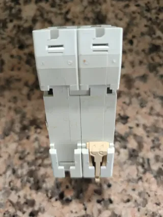 Merlin Gerin C60N ICP-M 20A Interruptor