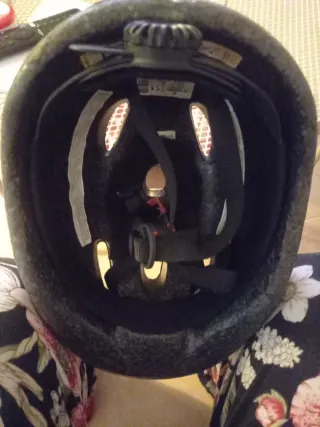 Casco de bicicleta rosa