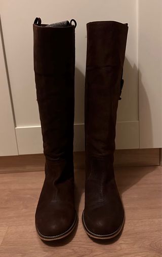 Botas de piel marrones