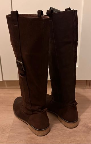 Botas de piel marrones