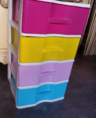 Torre de almacenamiento multiusos multifuncional