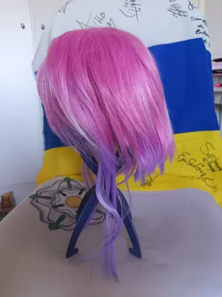 Peluca rosa y morada degradada