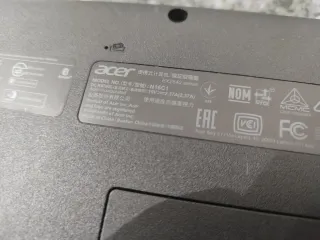 Acer Extensa 2540 - 240GB SSD & 8GB RAM