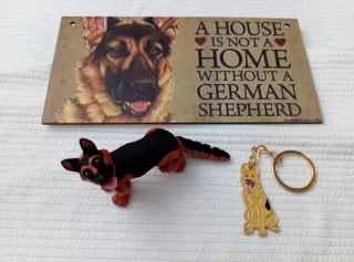 Pastor Alemán Lote: Figura, Llavero, Cartel madera