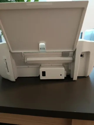 Impresora HP Multifunción Blanca con Pantalla