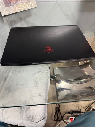 Portátil Gaming MSI GF63 Thin 11UC