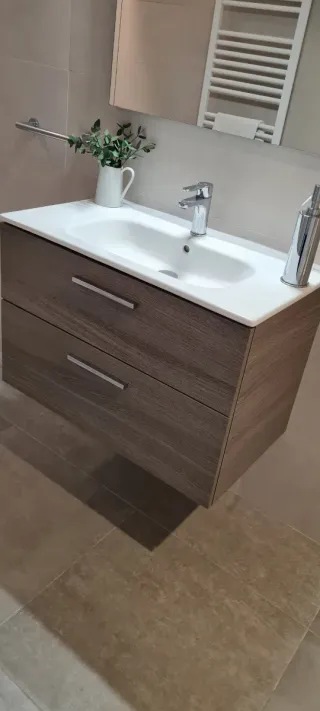 Mueble de baño Roca madera