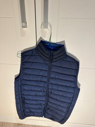 Chaleco acolchado azul para niño