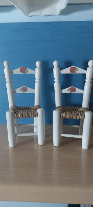 2 Mini Sillas Esparto Pintadas a Mano 19cm