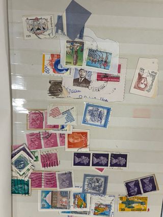 Álbum clasificador 12 páginas con sellos del mundo