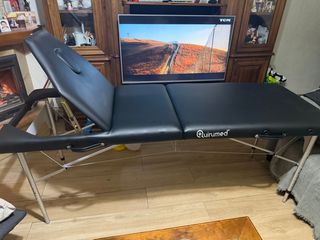 Camilla plegable Quirumed con accesorios