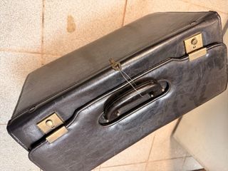 Maletín cuero vintage años 40 con llaves