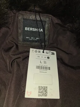 Cazadora efecto piel marrón cuello pelo