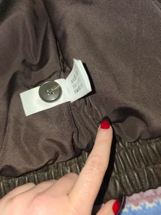 Cazadora efecto piel marrón cuello pelo