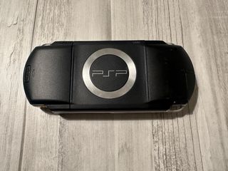 PSP 1000 Negra + Accesorios