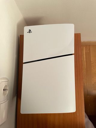 Sony PS5 Slim Negra y Blanca