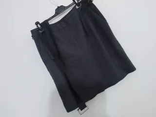 Gonna con cintura nera