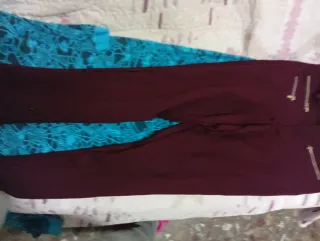 Pantalón elegante morado talla S