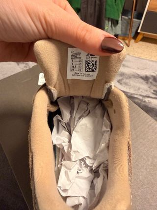 New Balance 9060 Marrones