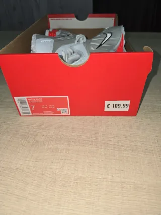 Zapatillas Nike Shox R4 Blancas y Rojas