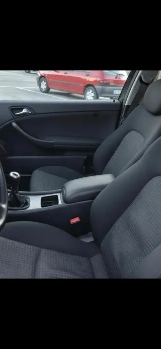 Mercedes-Benz Clase C 2004