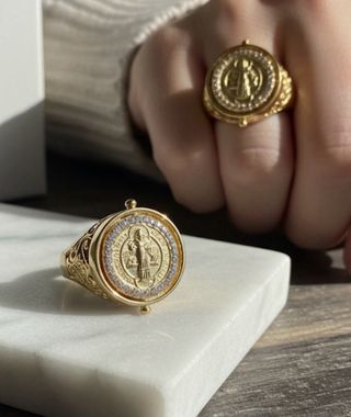 Conjunto Colar e Pulseira esferas Douradas