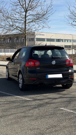 Volkswagen Golf GTI 2005