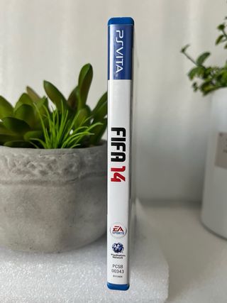 FIFA 14 Legacy Edition PS Vita