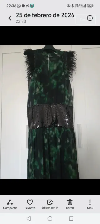 Vestido Zara verde y negro con plumas