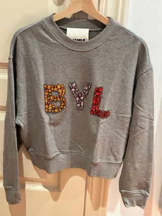 Sudadera BYL con pedrería