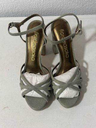 Sandalias Flor de Asoka Verde Talla 38