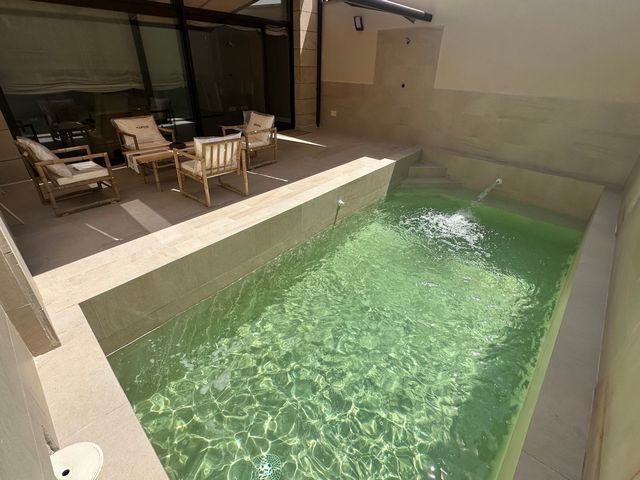 Vivienda unifamiliar con piscina climatizada