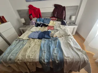 Lote 29 prendas ropa hombre S/M 55euros