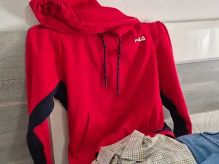 Lote 29 prendas ropa hombre S/M 55euros