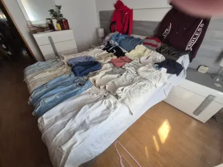 Lote 29 prendas ropa hombre S/M 55euros