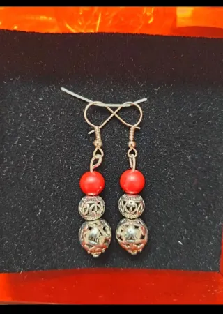 Pendientes indumentaria traje regional