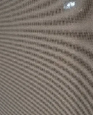 Cortina enrollable beige opaca