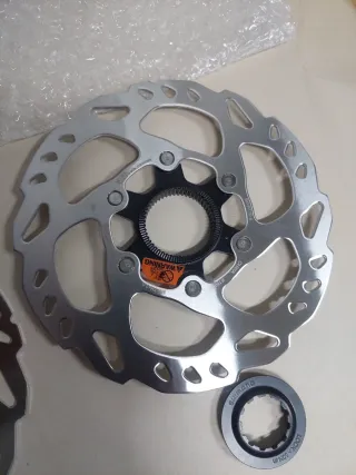 2 DISCOS DE FRENO BICI SHIMANO SM-RT70 160 NUEVOS.