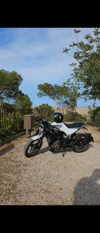 Husqvarna 401 2022 Naked Moto