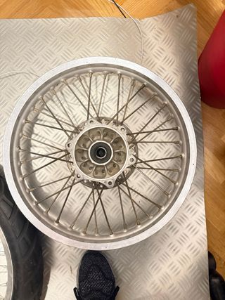 Llantas originales drz 400 S 2006