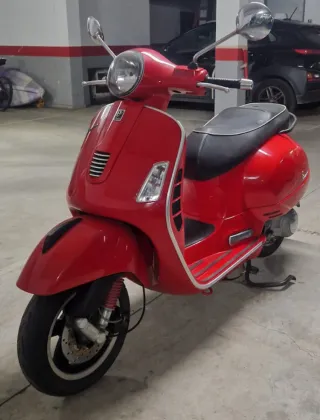 Vespa GTS 300 Super