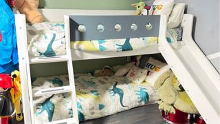Cama alta infantil Flexa madera 120cm