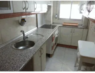 Alquilo habitación en piso compartido