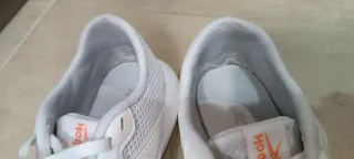 Zapatillas Reebok Blancas y Naranjas