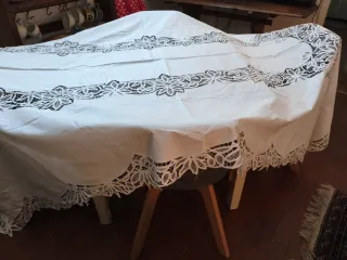 Mantel y servilletas vintage encaje y bordado