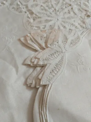Mantel y servilletas vintage encaje y bordado
